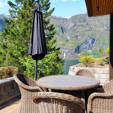 Otnes Fjordside Apartment Аурлан Екстериор снимка